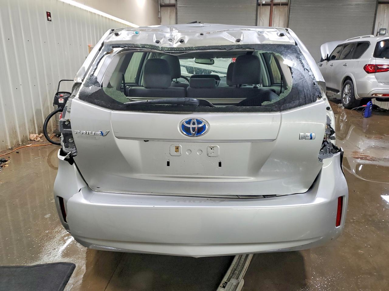 2012 Toyota Prius V - Фото 6