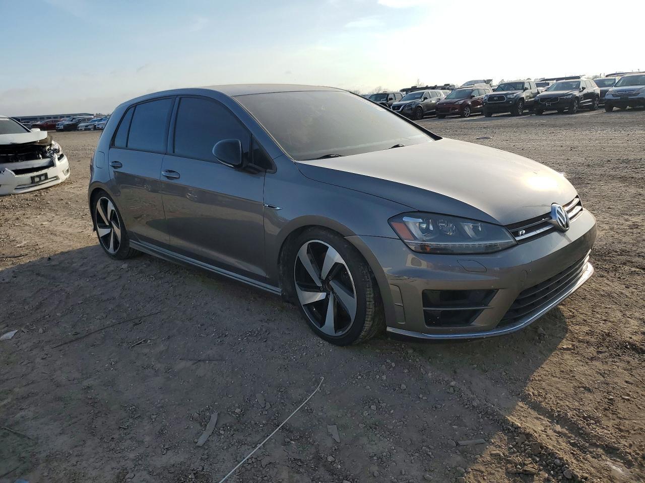 2016 Volkswagen Golf R - Фото 4