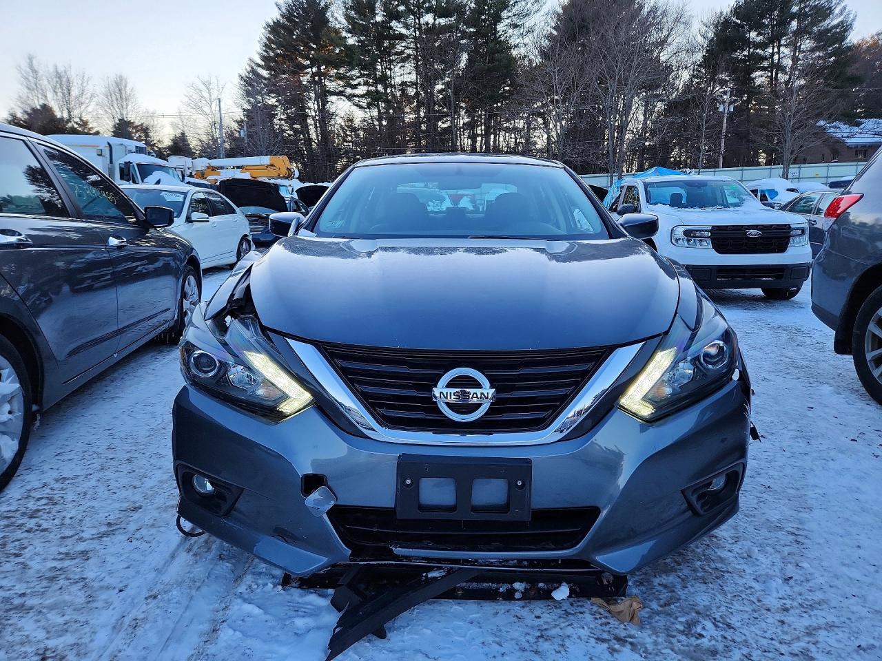 2016 Nissan Altima - Фото 5