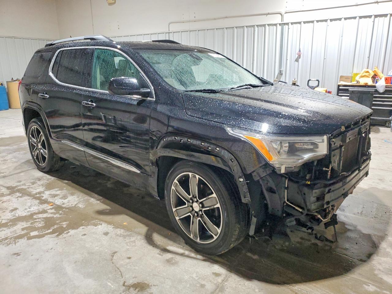 2017 GMC Acadia Denali - Фото 4