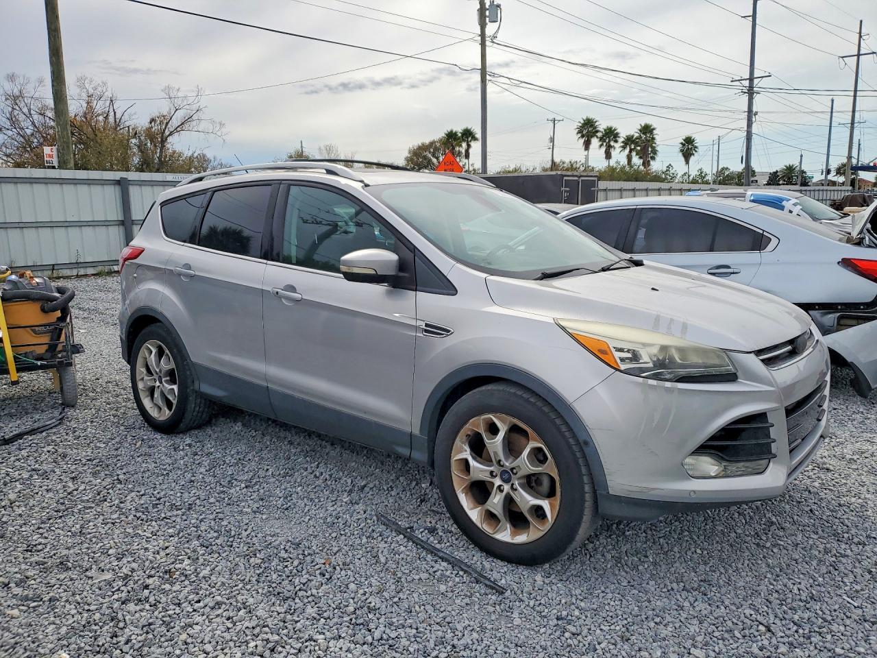 2014 Ford Escape Titanium - Image 4