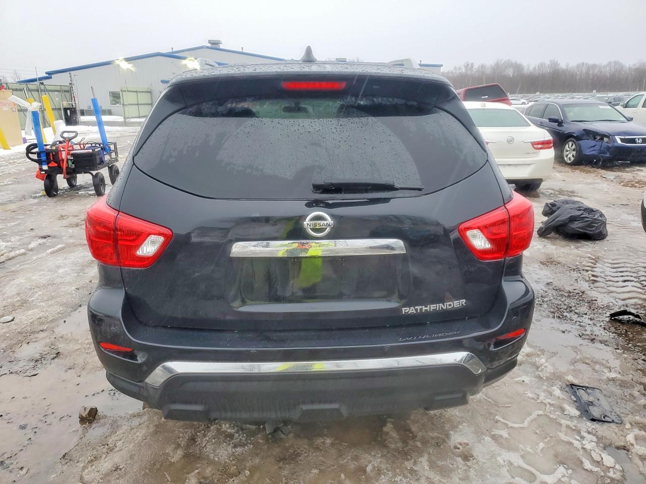 2019 Nissan Pathfinder S - Image 6