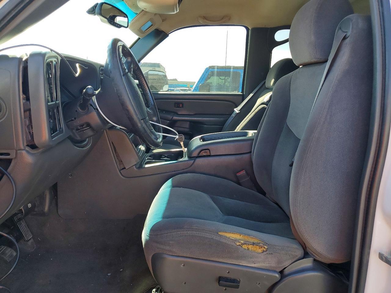 2005 GMC Sierra K2500 Heavy Duty - Фото 7