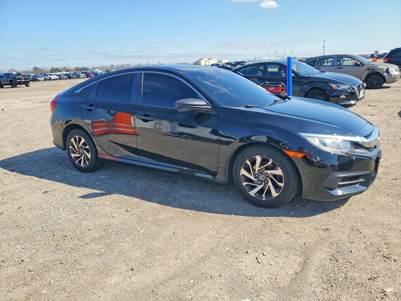 2018 Honda Civic Ex - Image 4