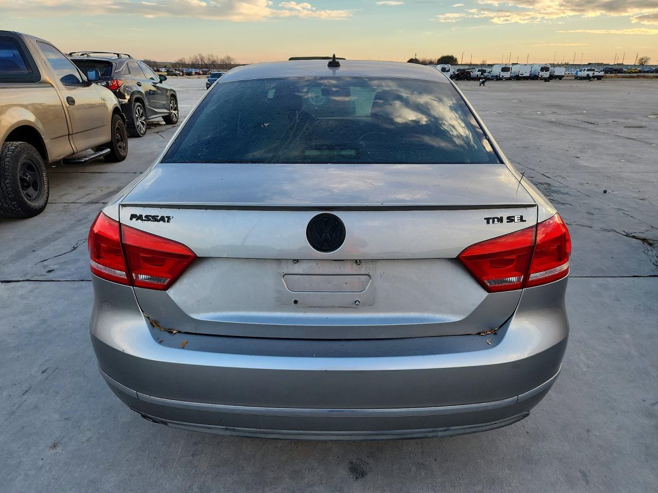 2014 Volkswagen Passat Sel - Фото 6