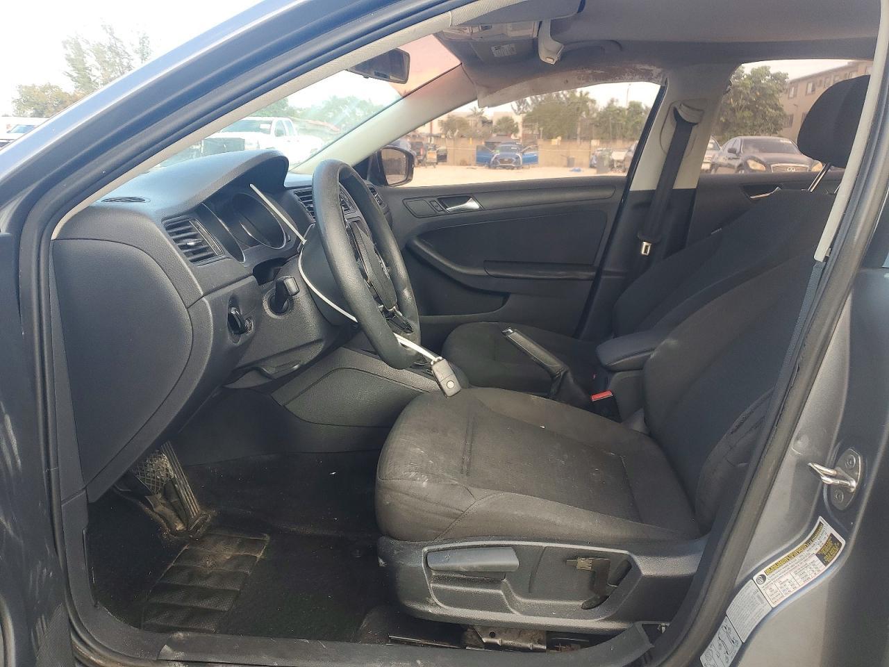 2015 Volkswagen Jetta Base - Image 7