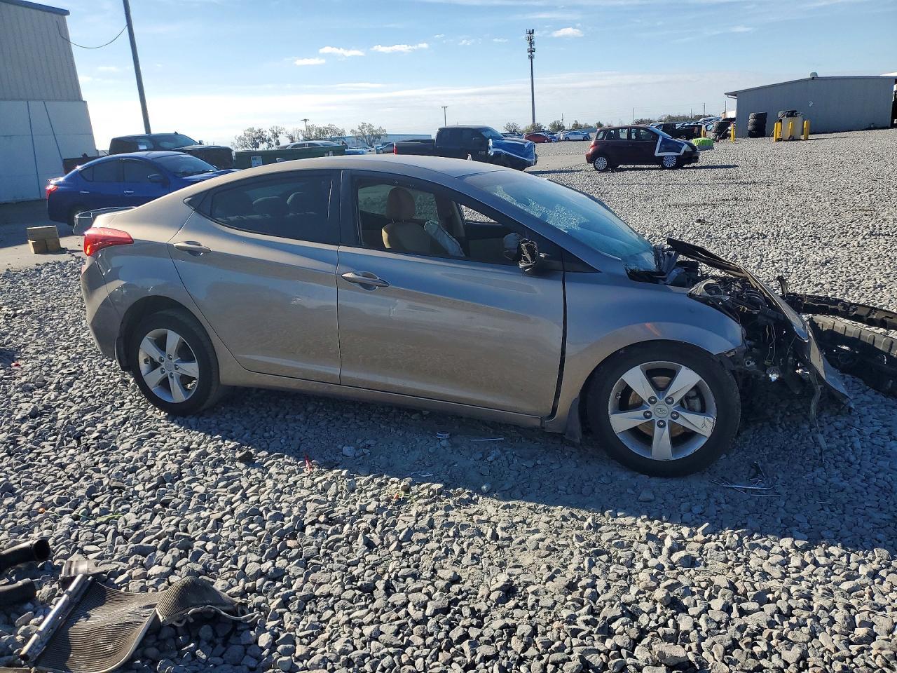 2013 Hyundai Elantra Gls - Фото 7