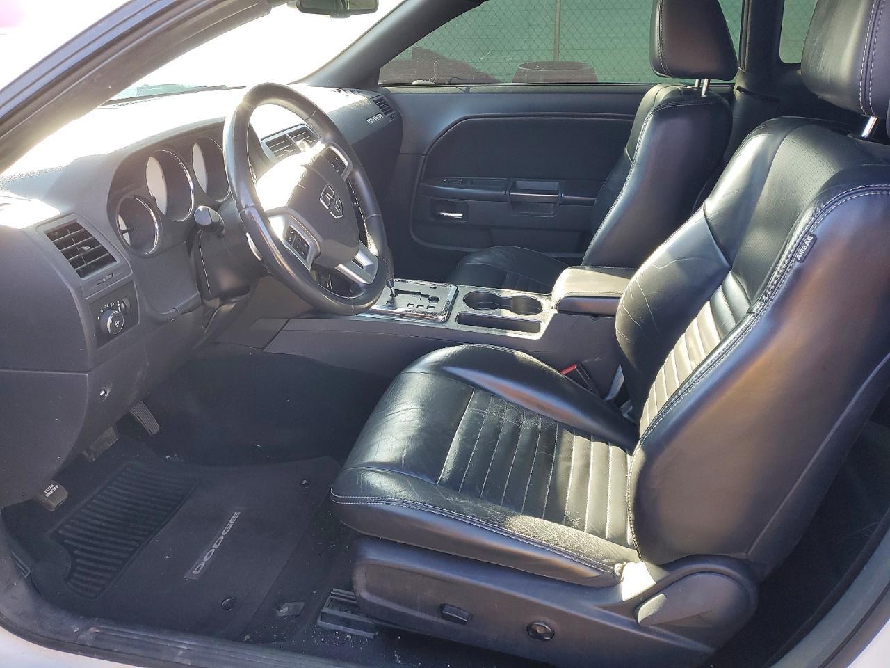 2014 Dodge Challenger Sxt - Image 7