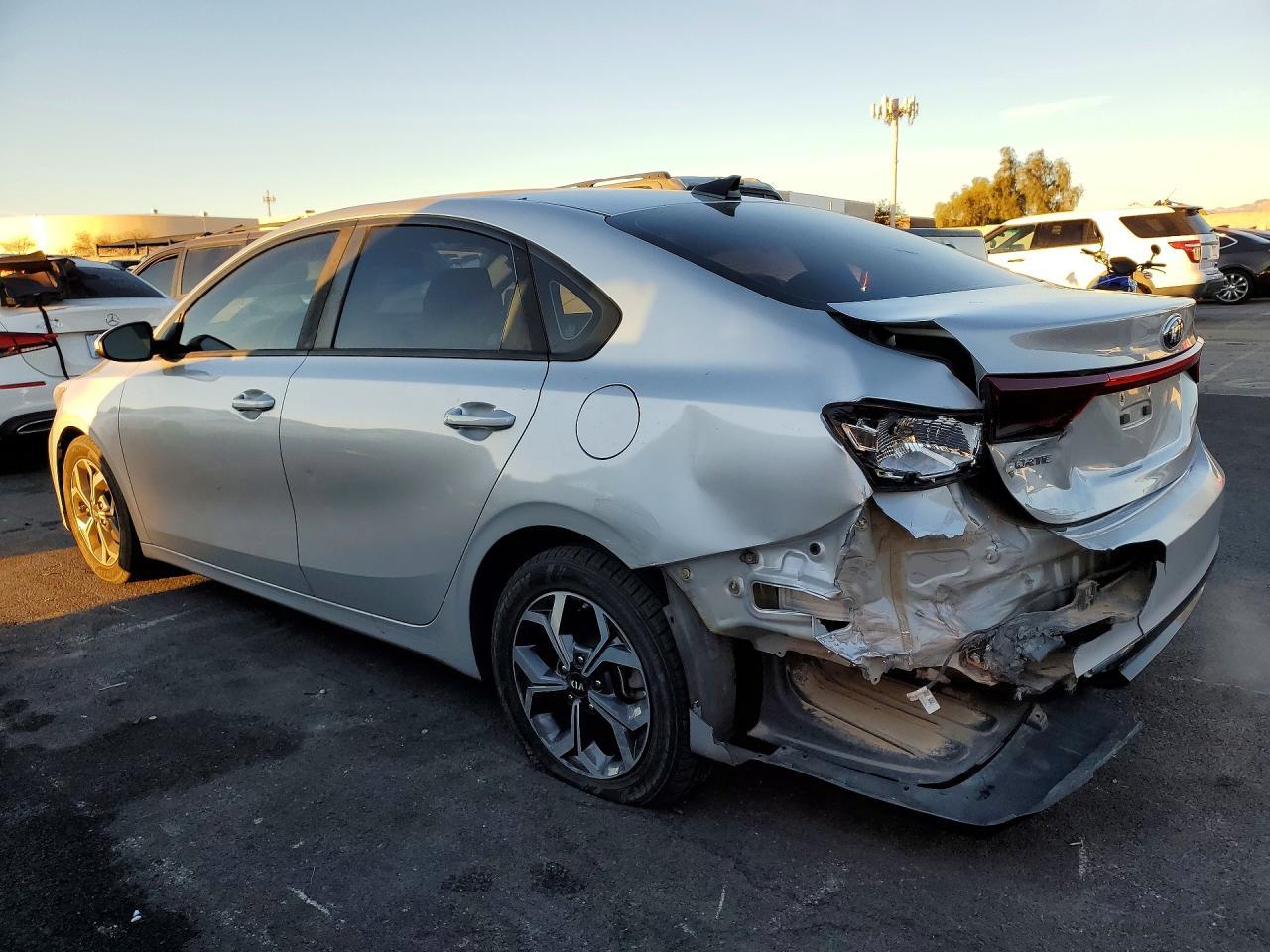 2019 Kia Forte - Фото 2