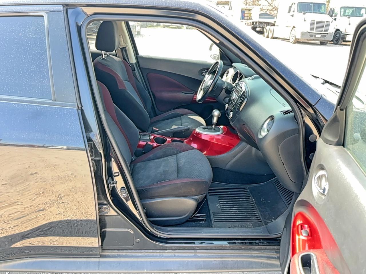 2011 Nissan Juke S - Фото 5