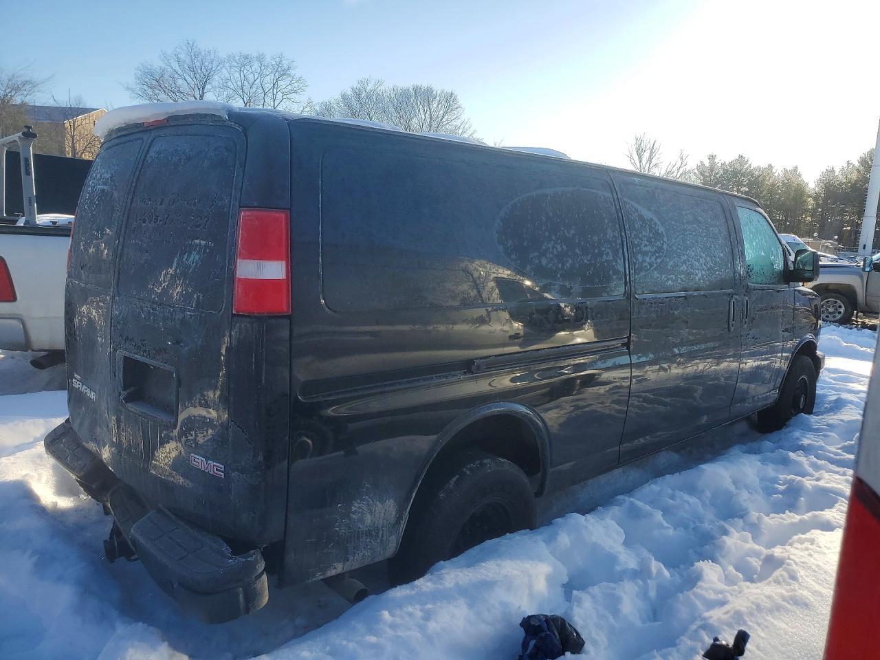 2021 GMC Savana G3500 - Image 3