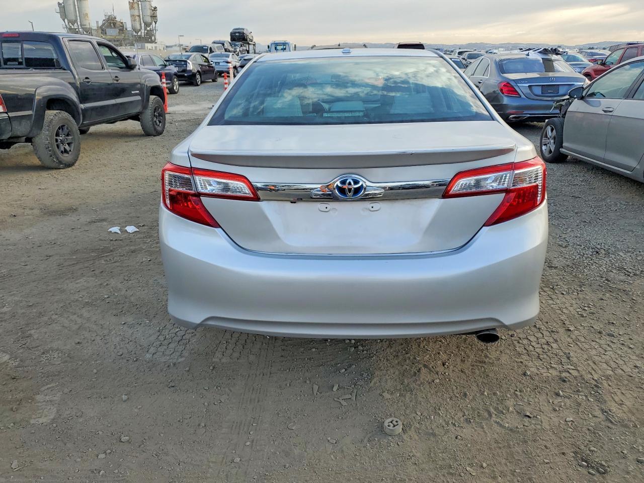 2013 Toyota Camry Hybrid - Фото 6