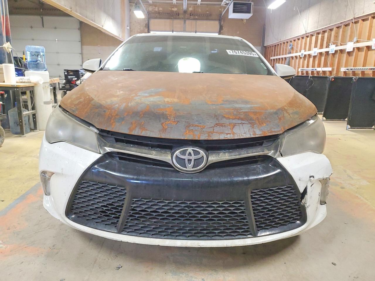 2017 Toyota Camry Le - Фото 5
