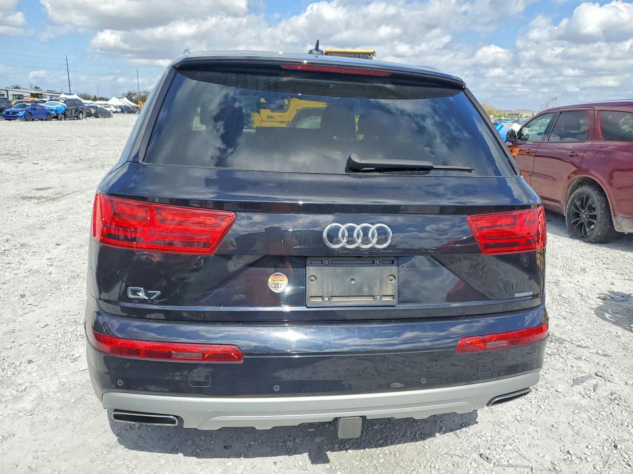 2017 Audi Q7 Premium Plus - Image 6