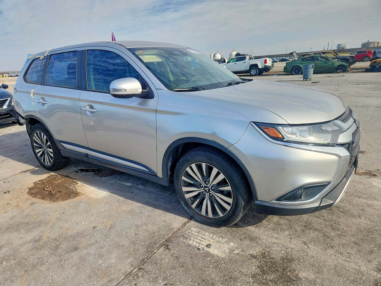 2020 Mitsubishi Outlander Se - Фото 4