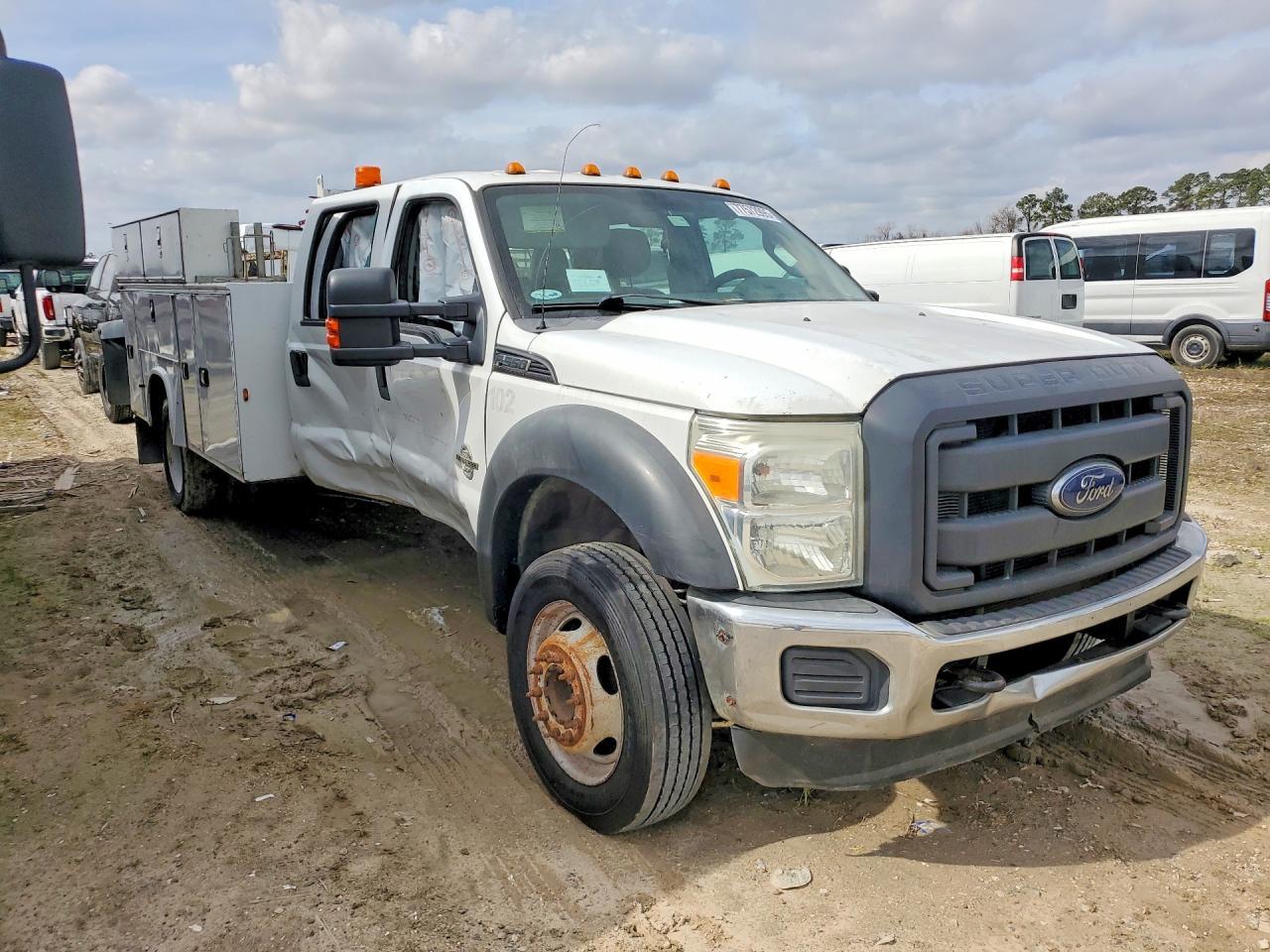2012 Ford F550 Super Duty - Фото 4