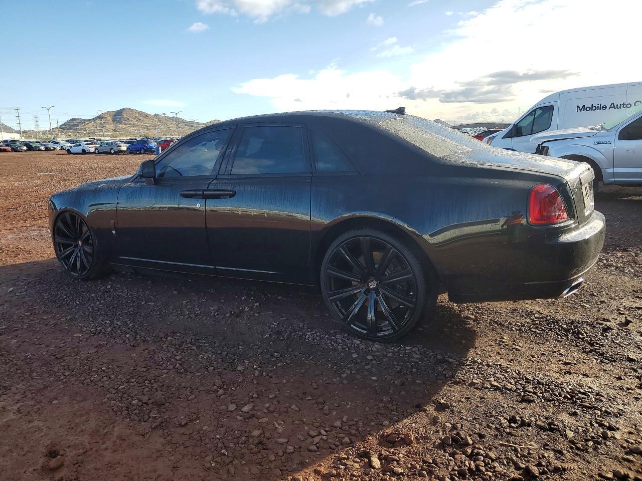 2016 Rolls-Royce Ghost - Фото 2