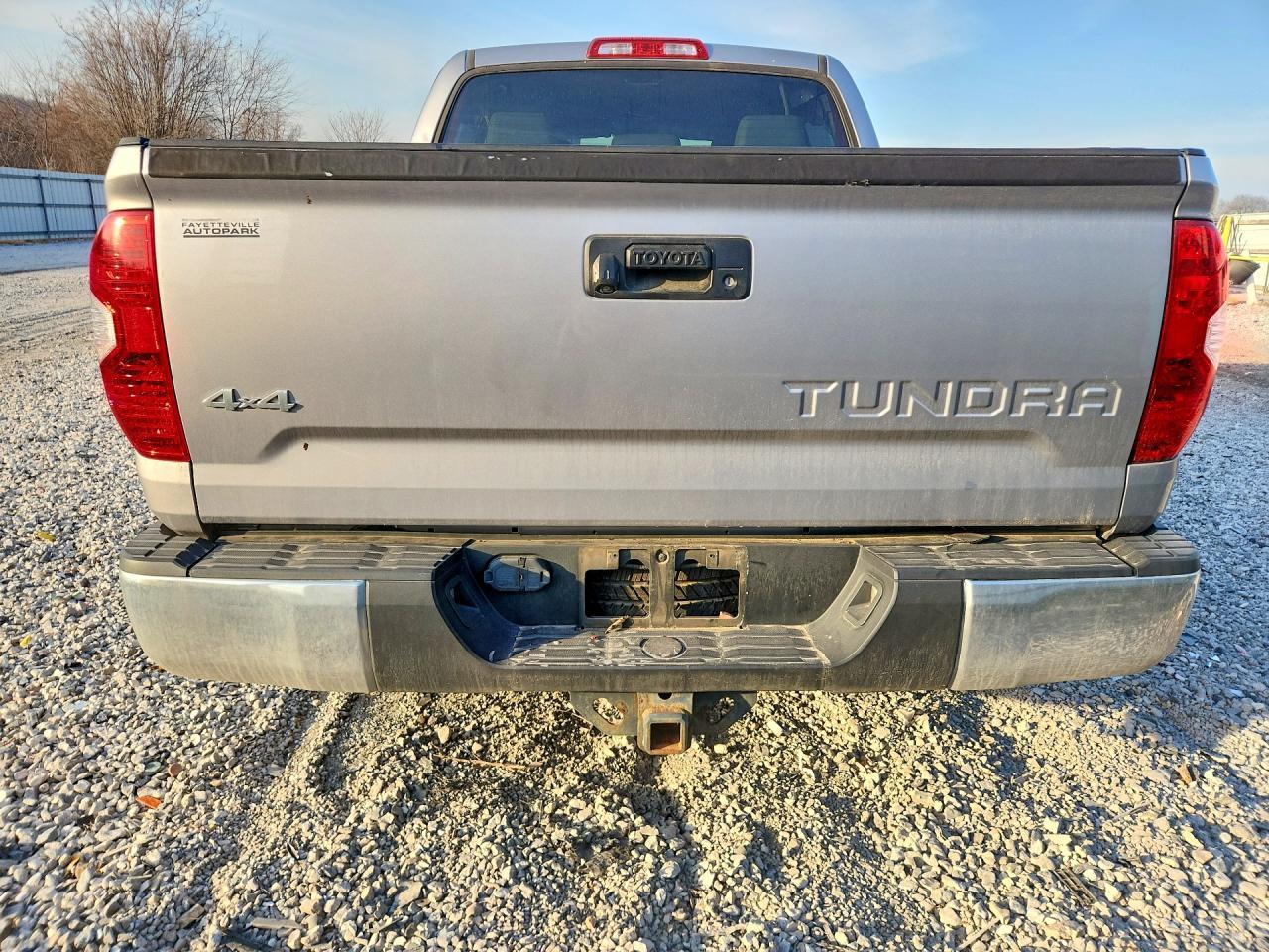 2014 Toyota Tundra Sr5 - Image 6