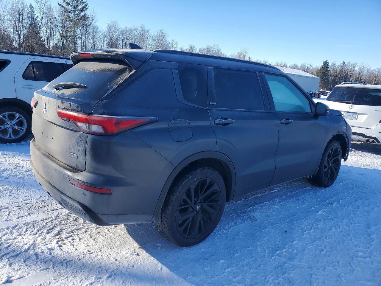 2024 Mitsubishi Outlander Sel - Фото 3