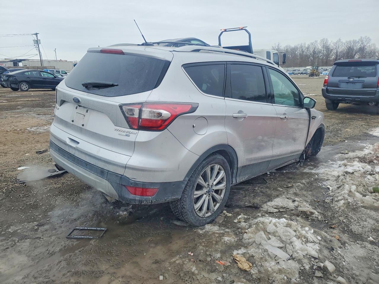 2017 Ford Escape Titanium - Image 3