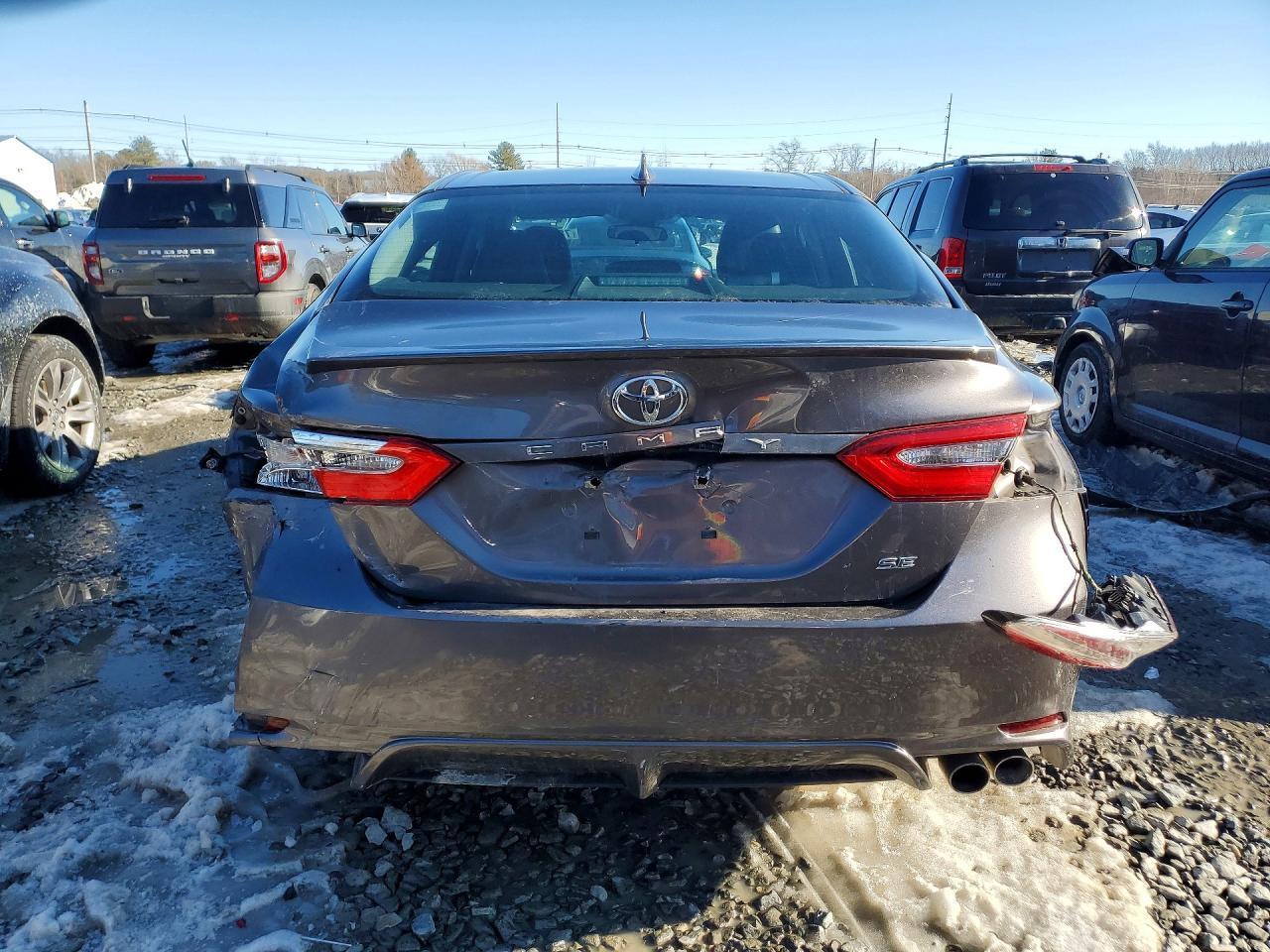 2019 Toyota Camry L - Image 6