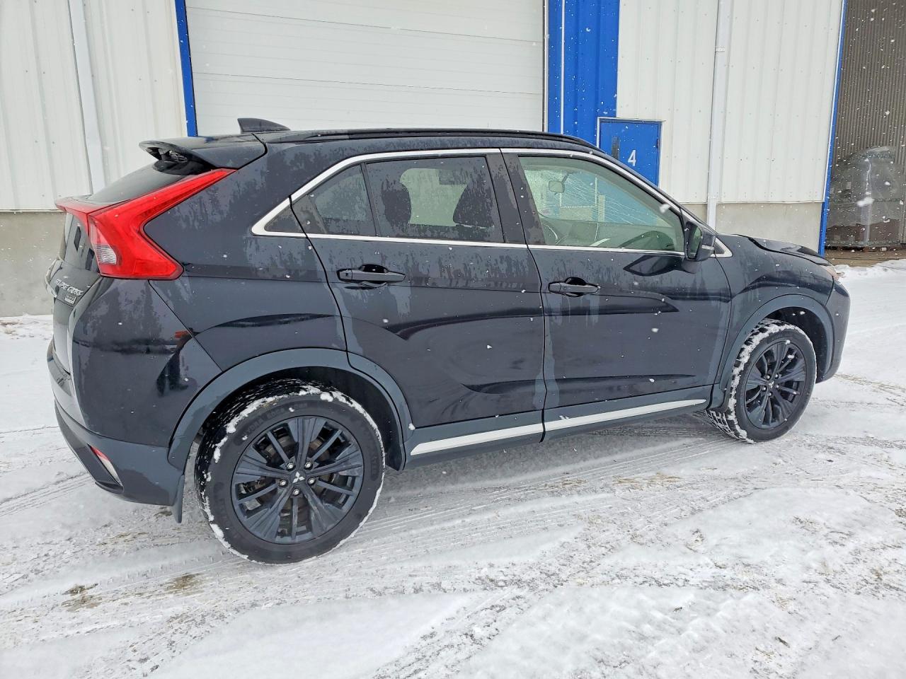 2019 Mitsubishi Eclipse Cross Le - Фото 3