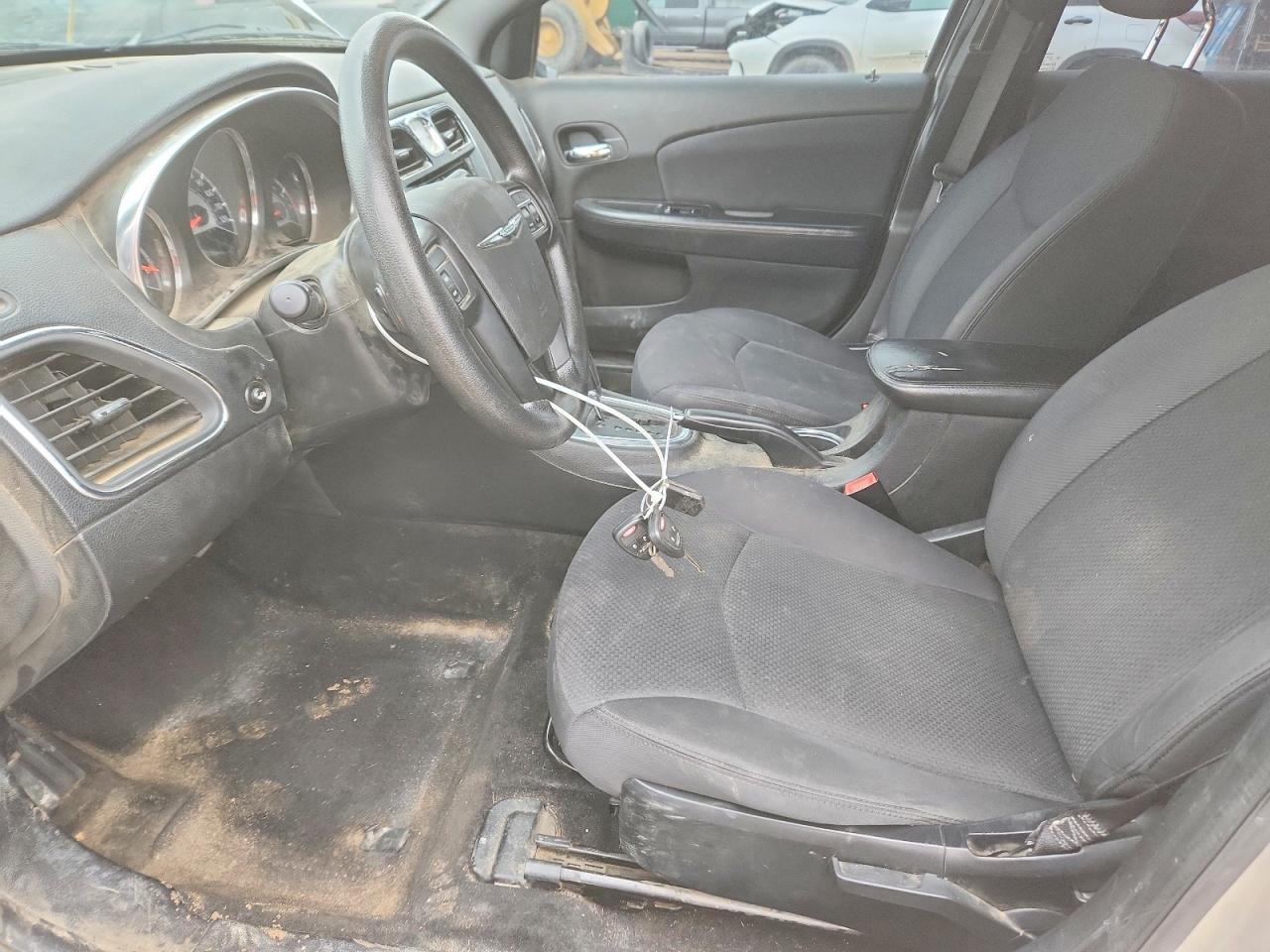 2012 Chrysler 200 Lx - Фото 7