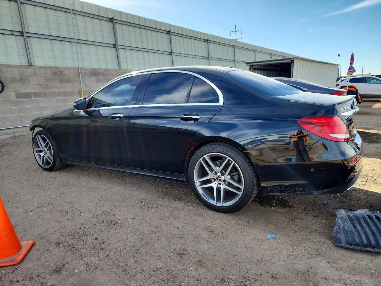 2018 Mercedes-Benz E 300 - Image 2