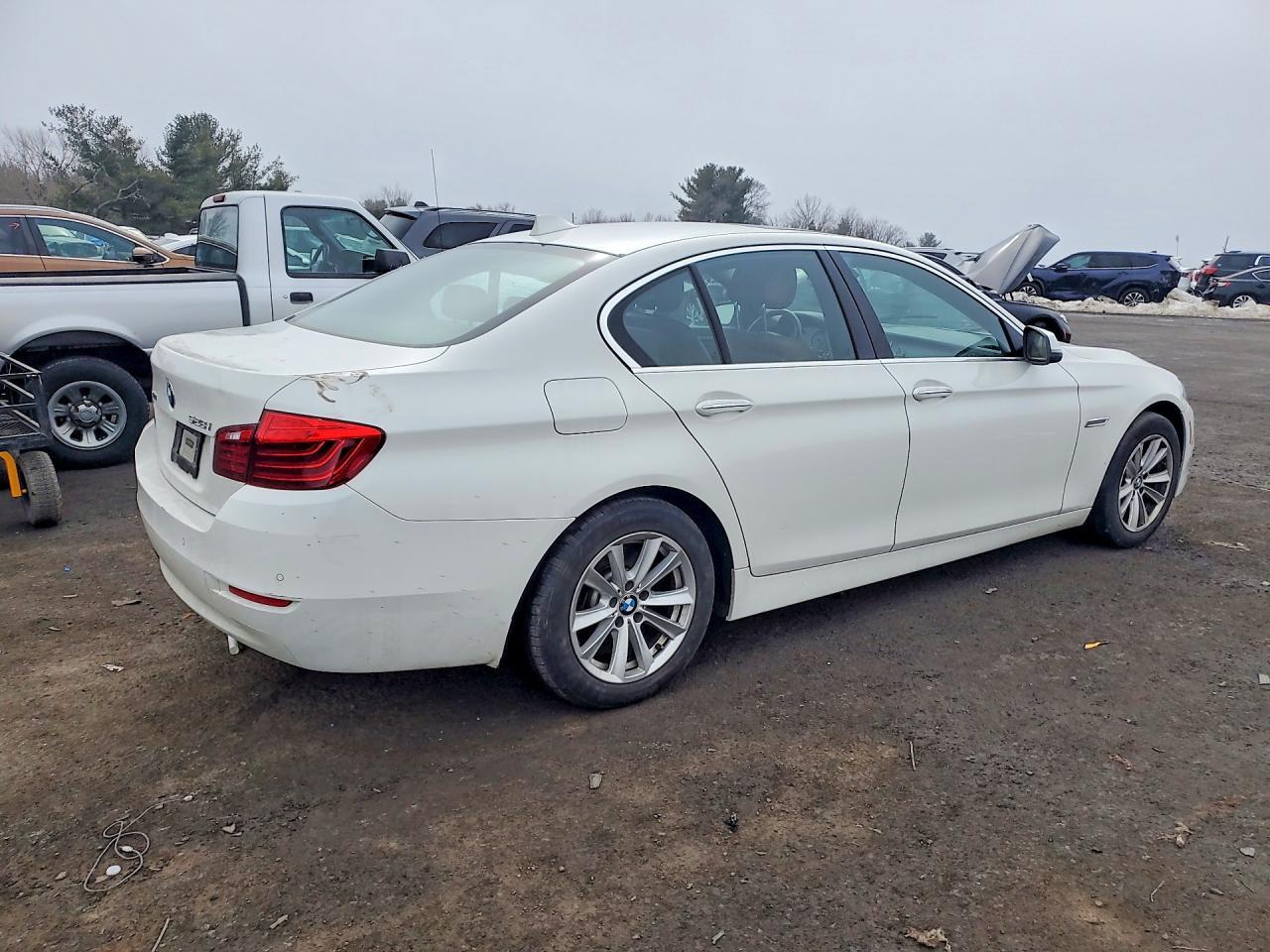 2016 BMW 528 Xi - Image 3
