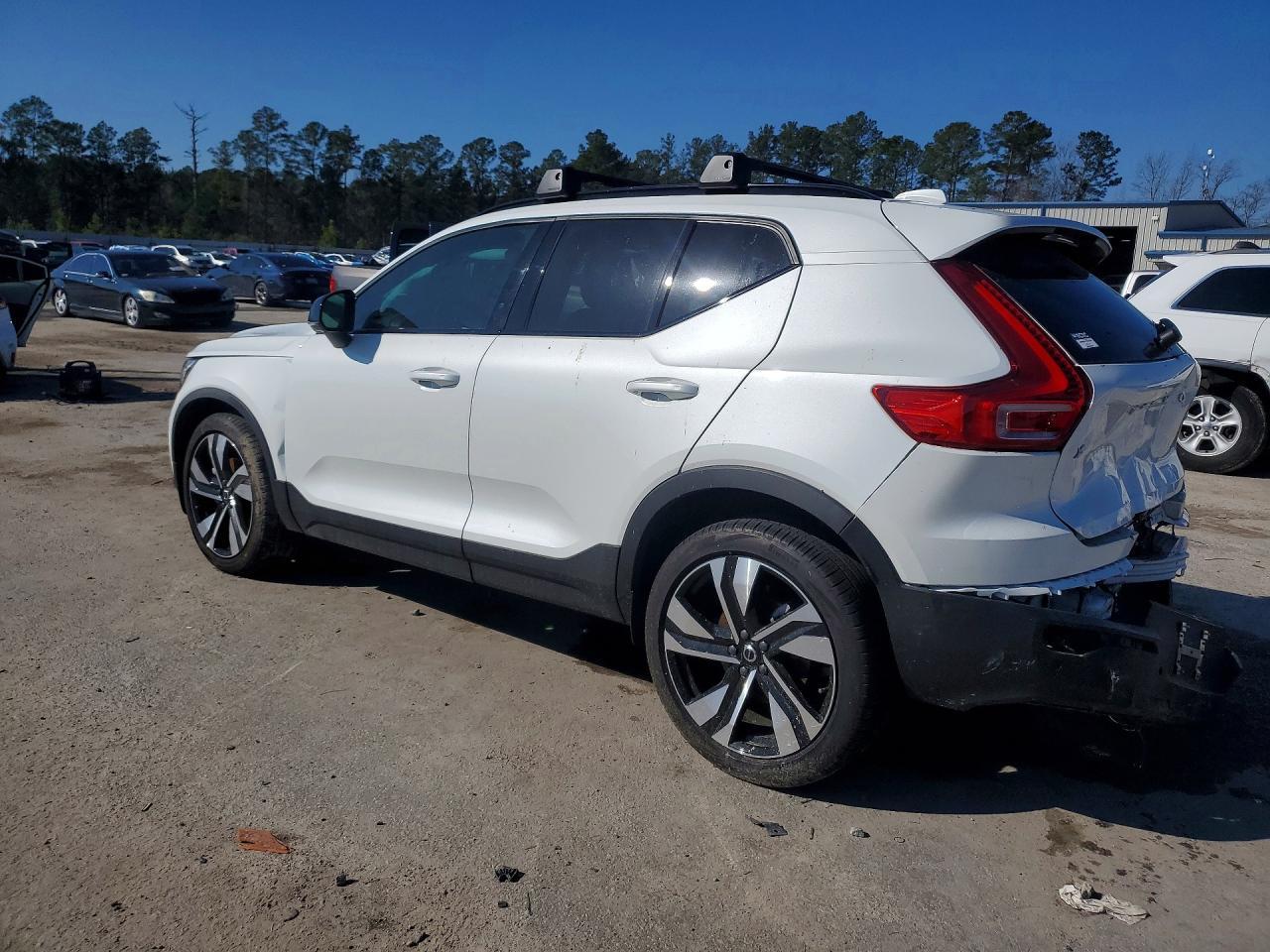 2024 Volvo Xc40 Plus - Фото 2