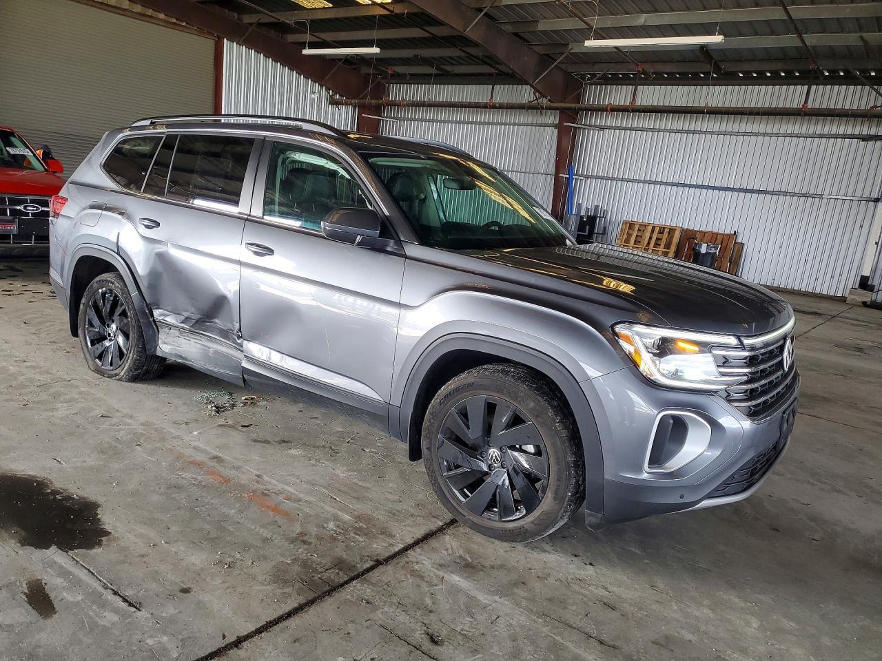 2024 Volkswagen Atlas Se - Image 4