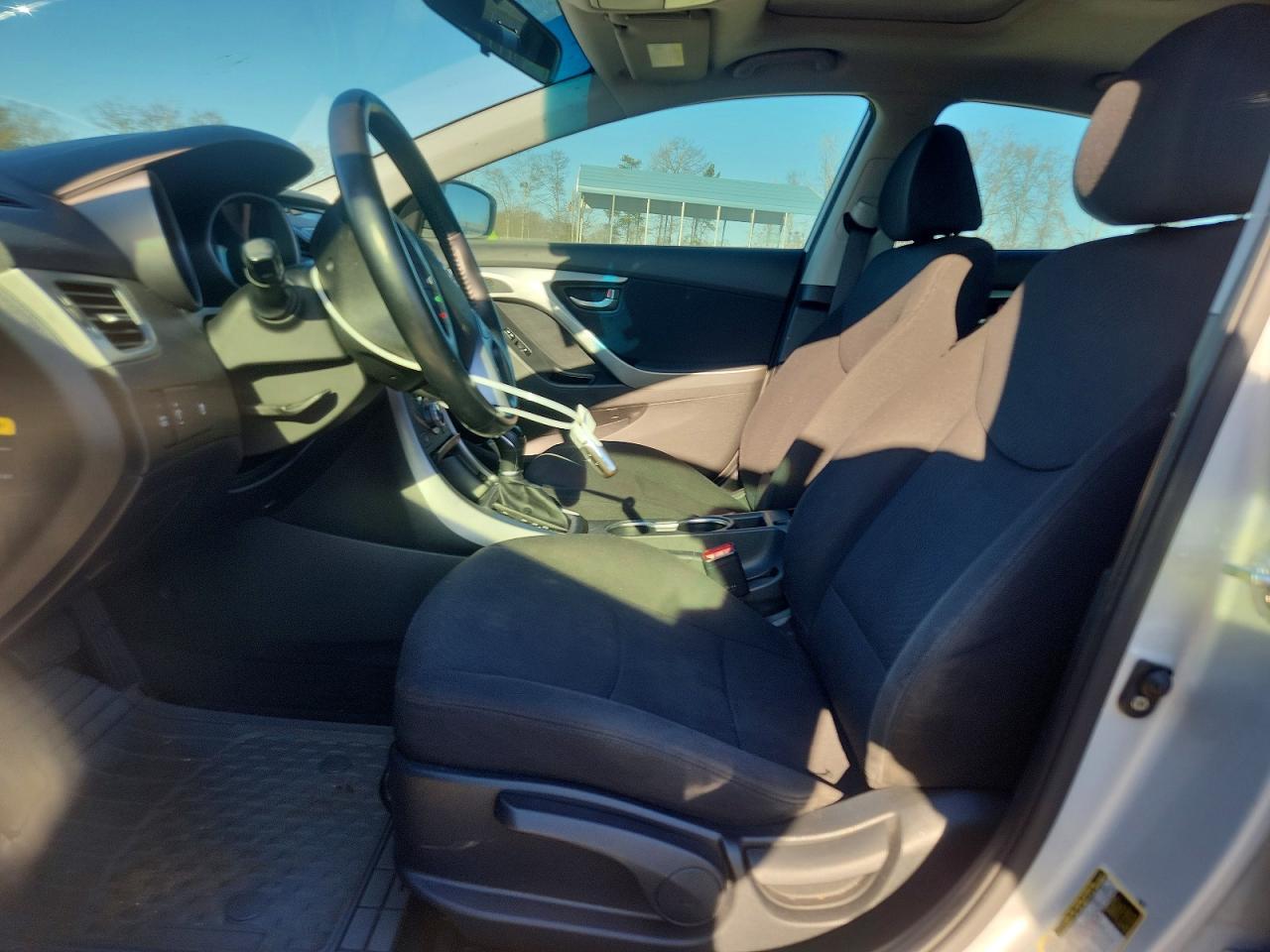 2016 Hyundai Elantra Se - Фото 7