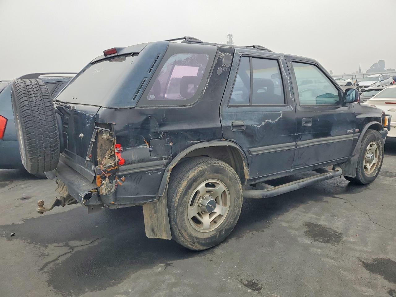 1997 Isuzu Rodeo - Image 3