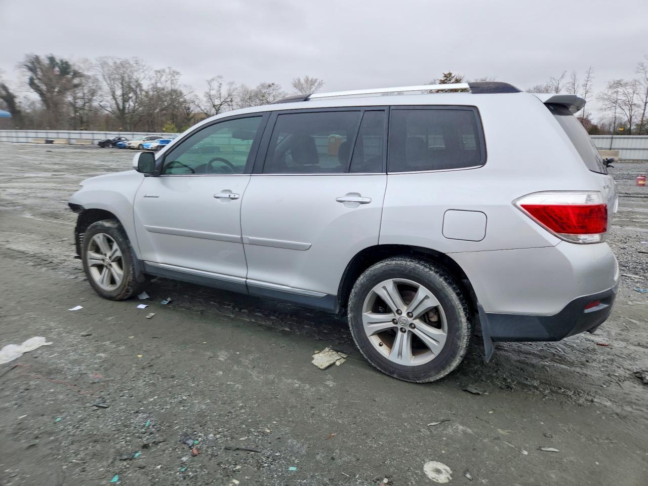 2013 Toyota Highlander Limited - Фото 2