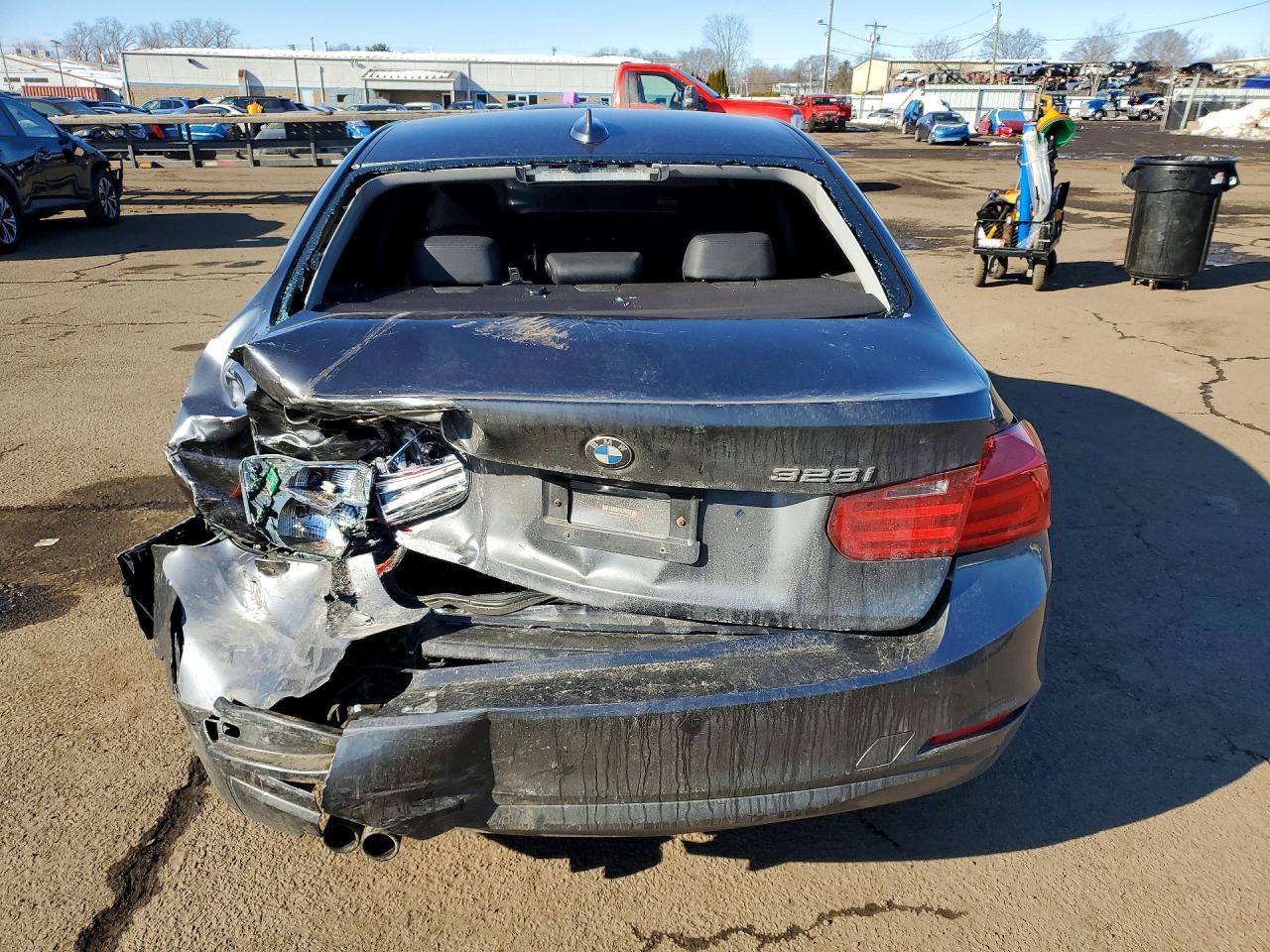 2015 BMW 328 Xi Sulev - Фото 6