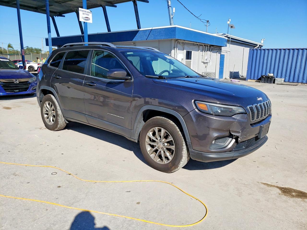 2019 Jeep Cherokee Latitude Plus - Фото 4