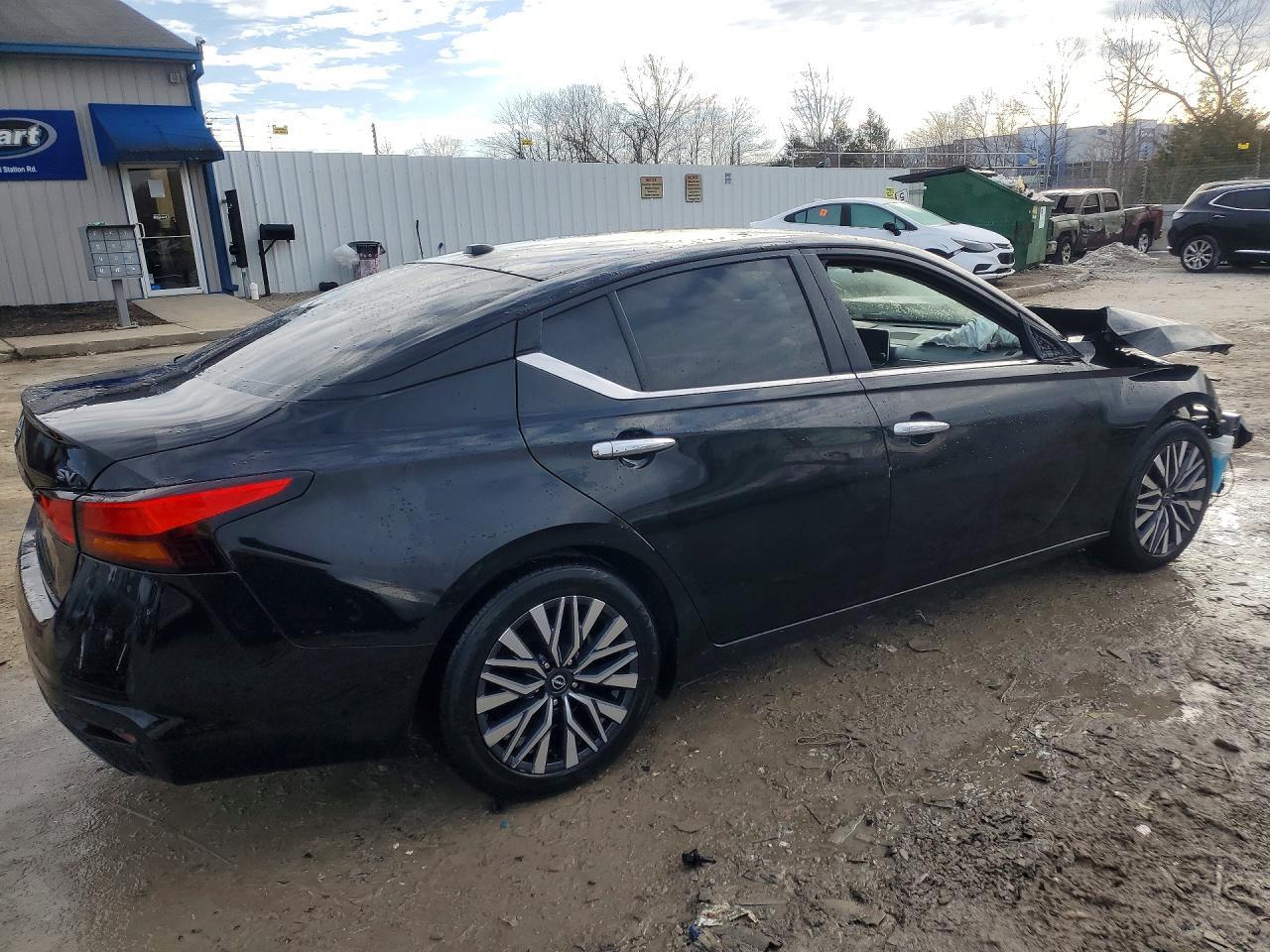 2023 Nissan Altima 2.5 Sv - Image 3