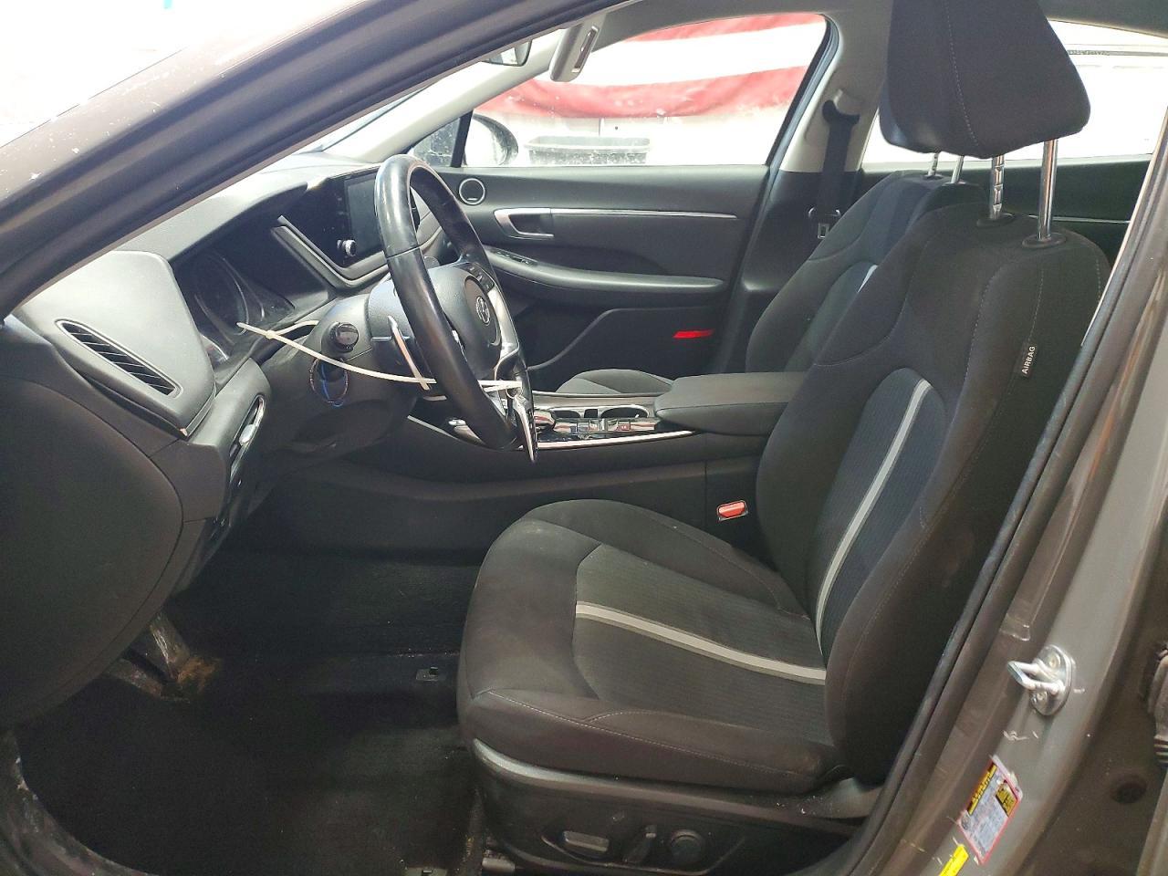 2022 Hyundai Sonata Hybrid - Image 7