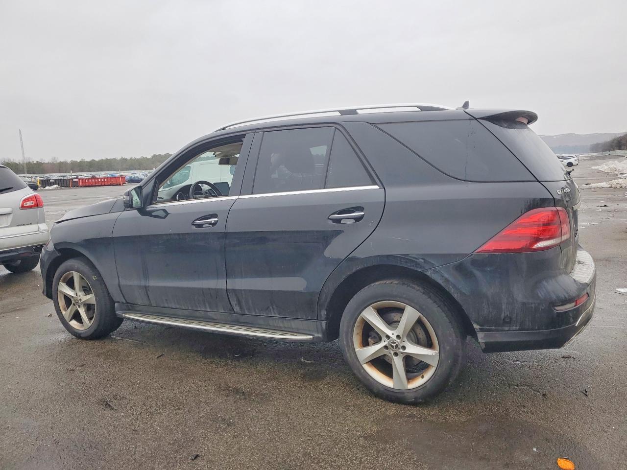 2019 Mercedes-Benz Gle 400 4Matic - Фото 2