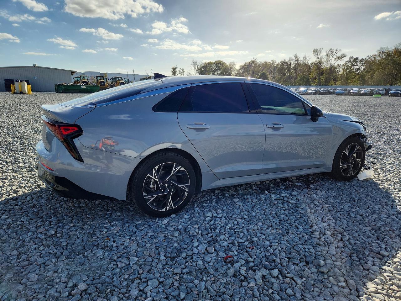 2025 Kia K5 Gt-Line - Image 3