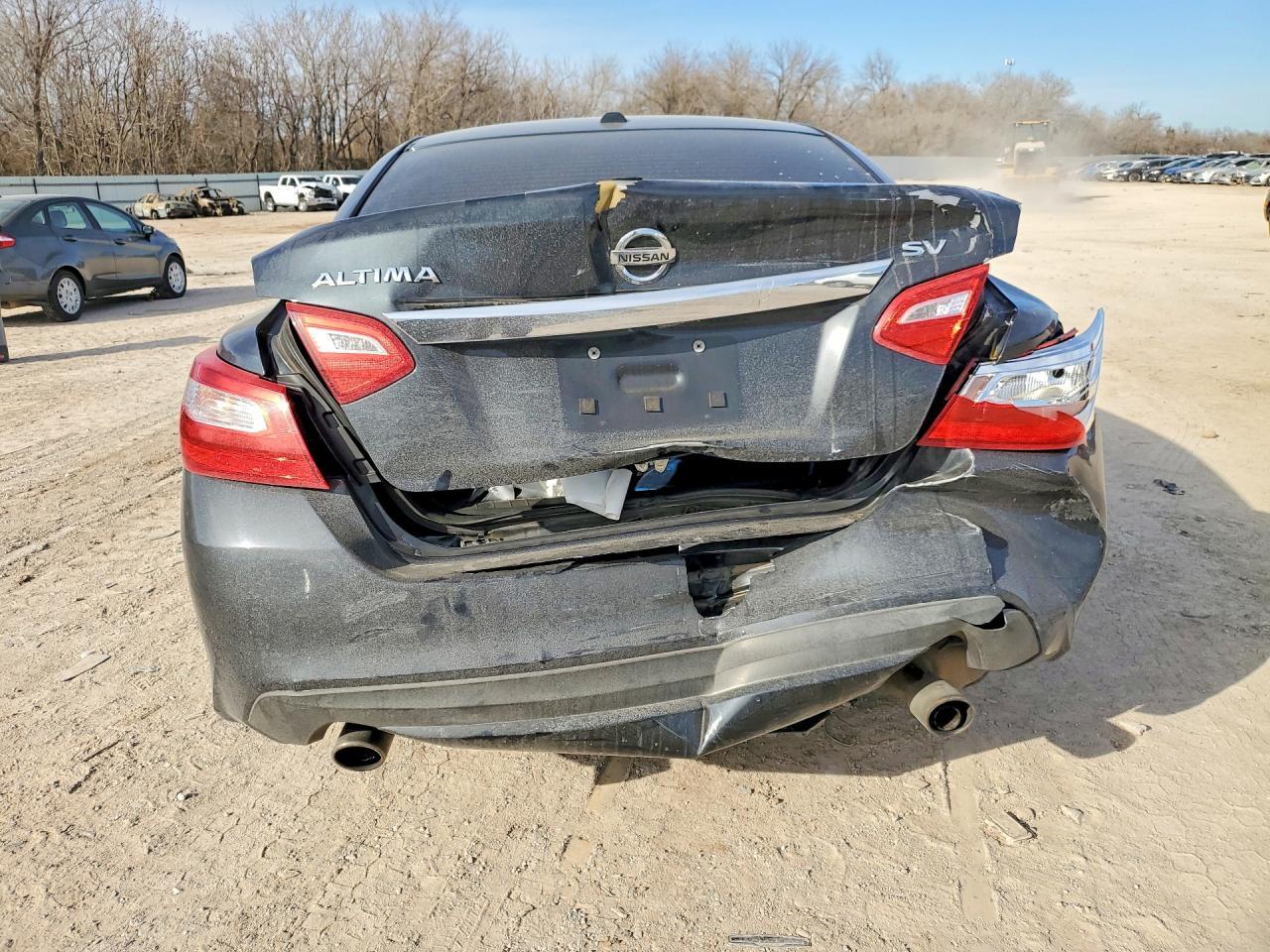 2016 Nissan Altima 2.5 - Image 6