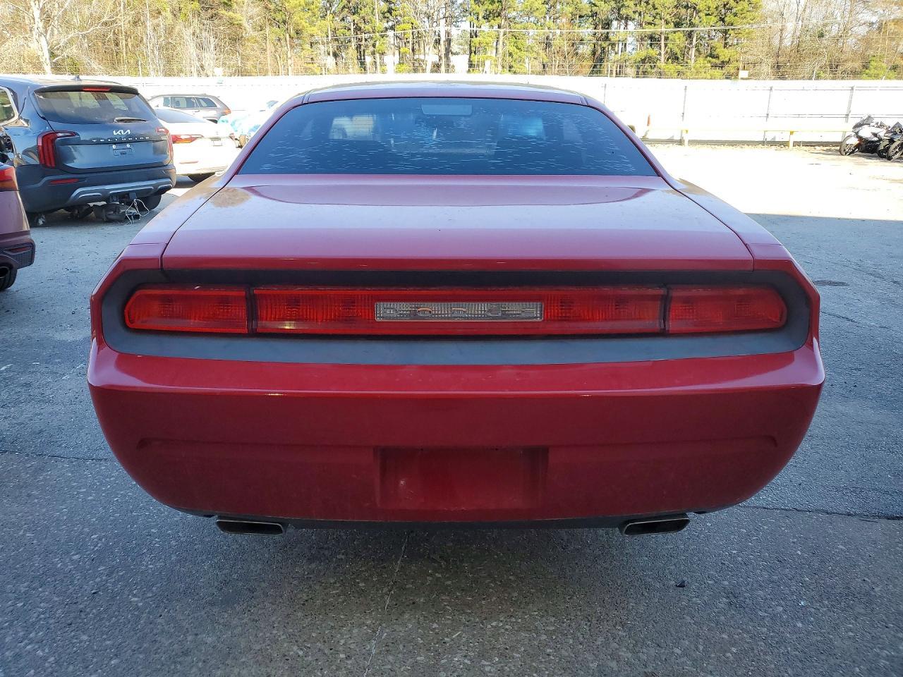 2013 Dodge Challenger Sxt - Image 6