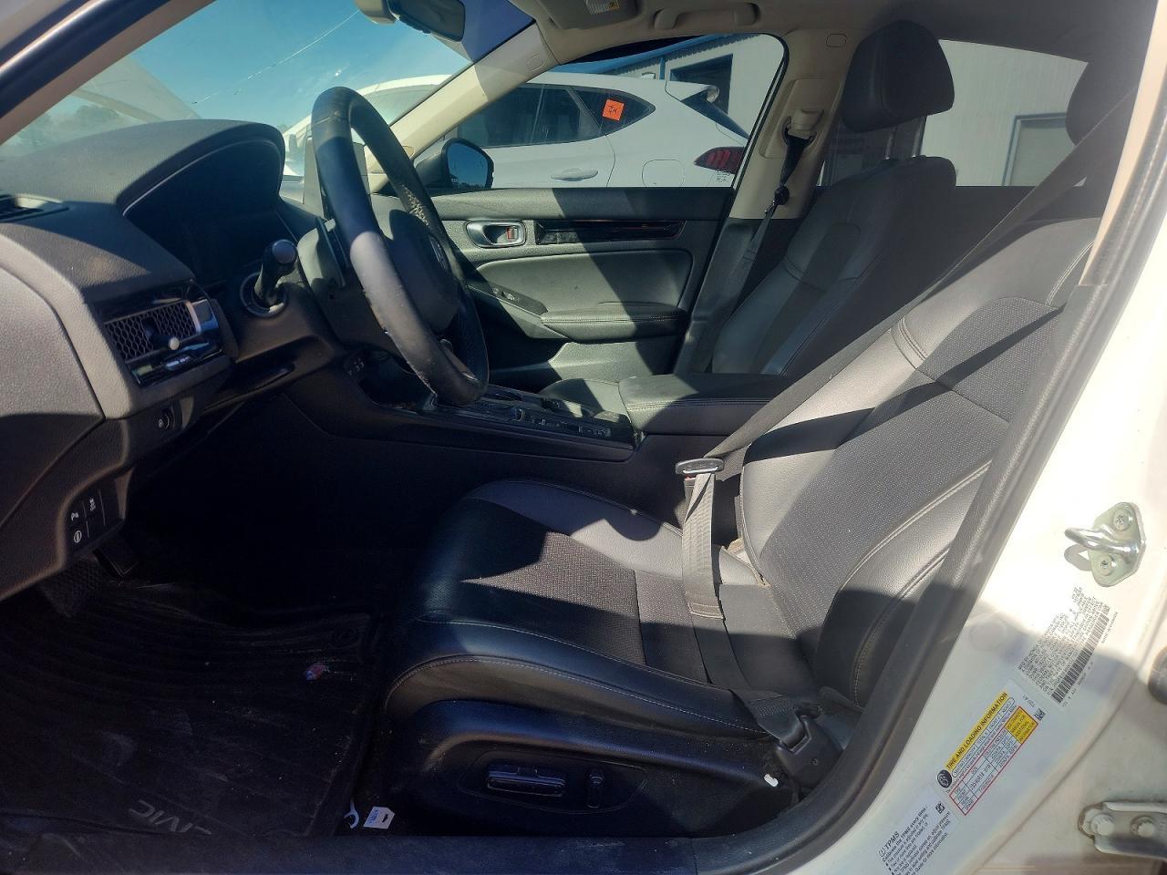 2022 Honda Civic Touring - Image 7