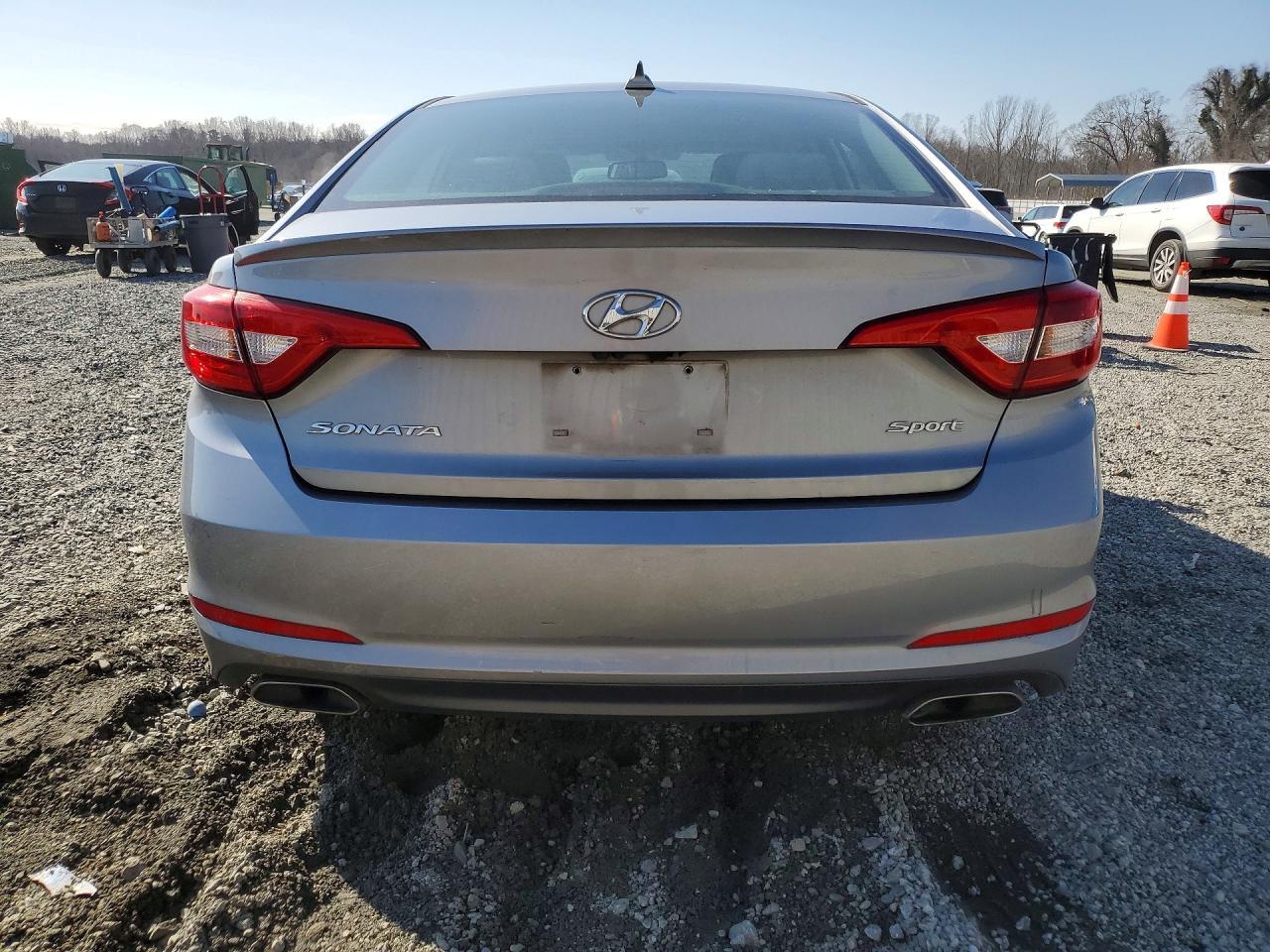 2017 Hyundai Sonata Sport - Image 6