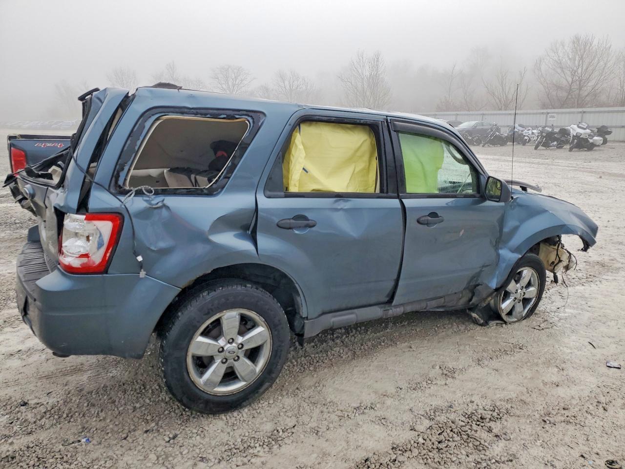 2010 Ford Escape Xlt - Image 3