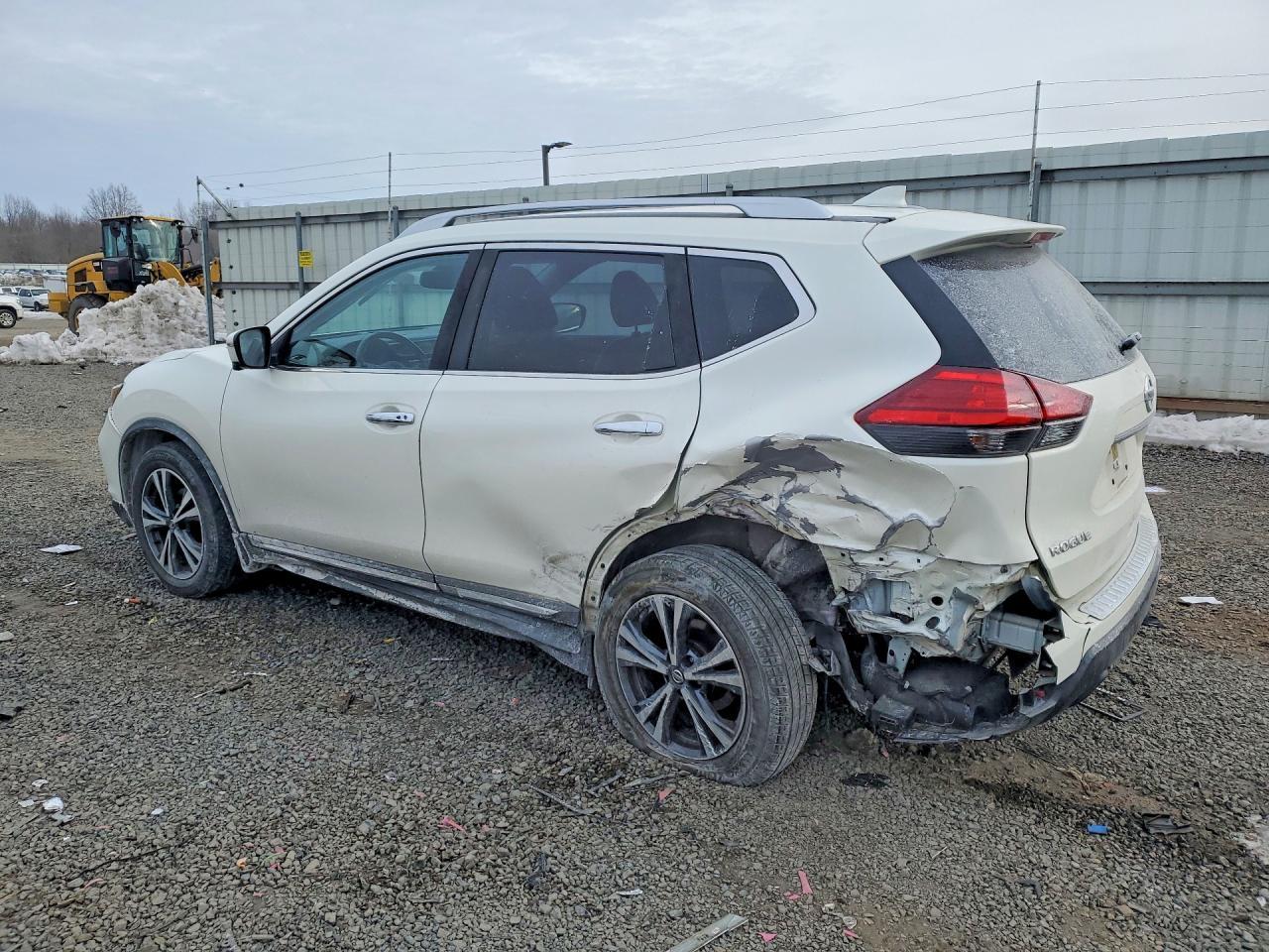 2017 Nissan Rogue S - Фото 2