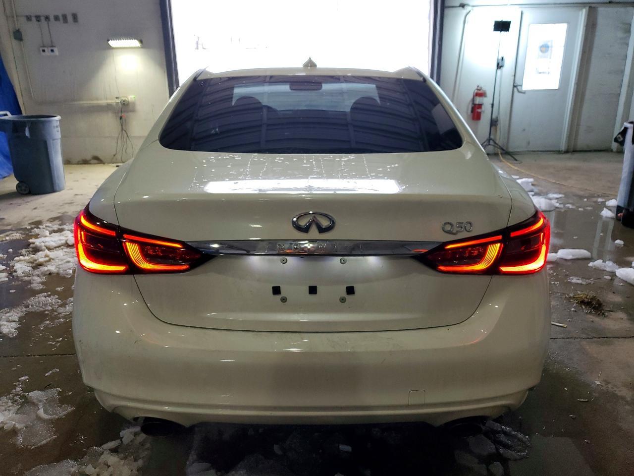 2018 Infiniti Q50 Luxe - Фото 6