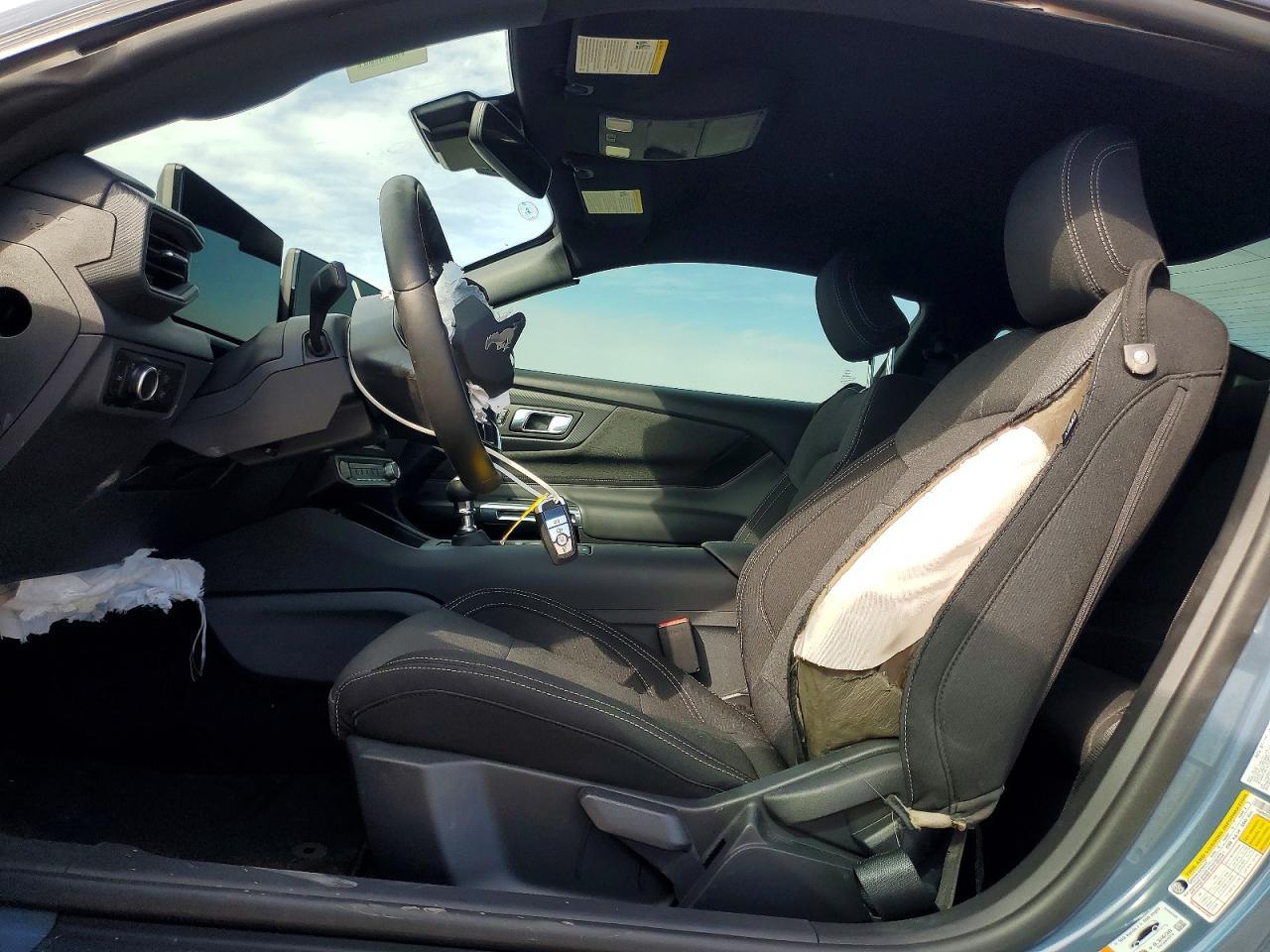 2025 Ford Mustang Gt - Image 7