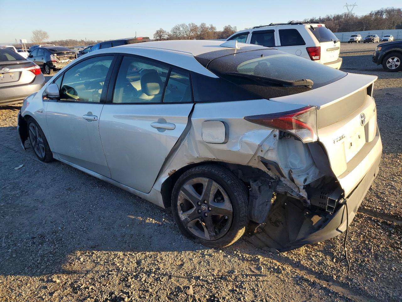 2016 Toyota Prius - Image 2