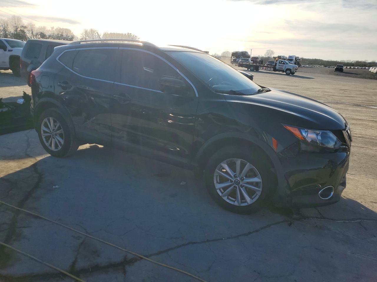 2019 Nissan Rogue Sport S - Фото 4